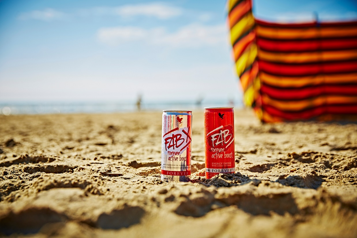Energy drink per sport in spiaggia